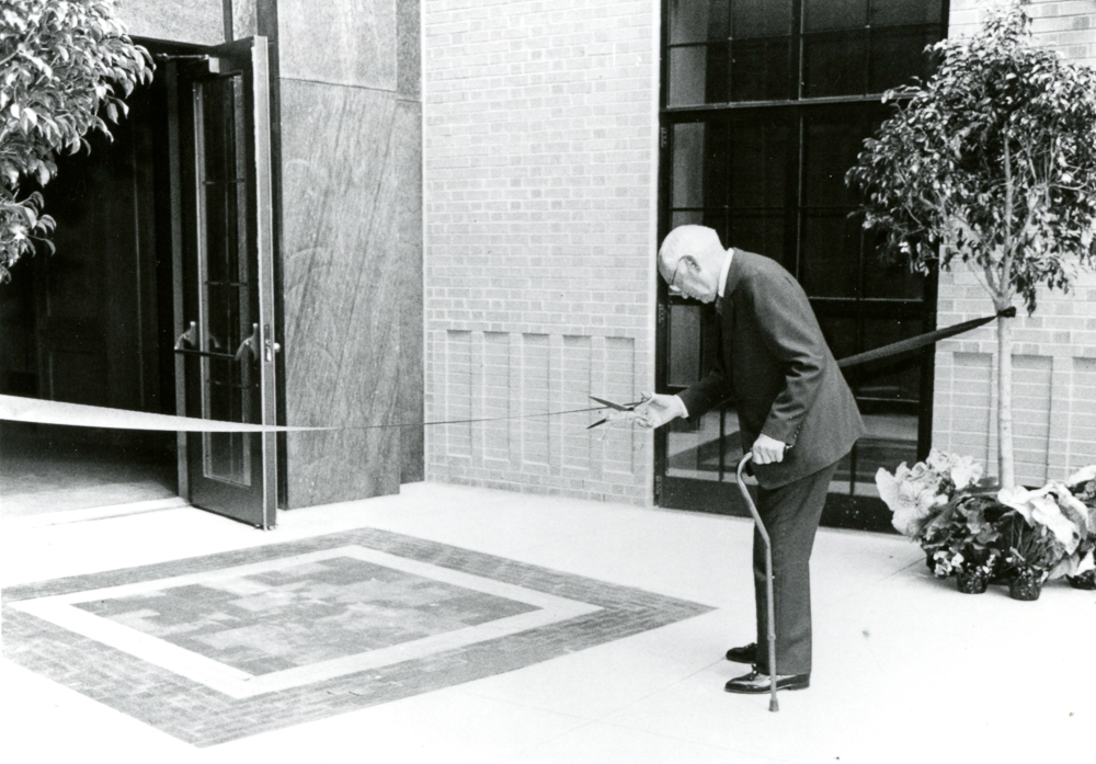 Beckman Laboratory3