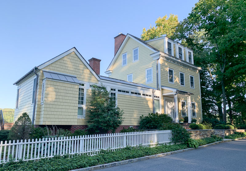 Yellow House6